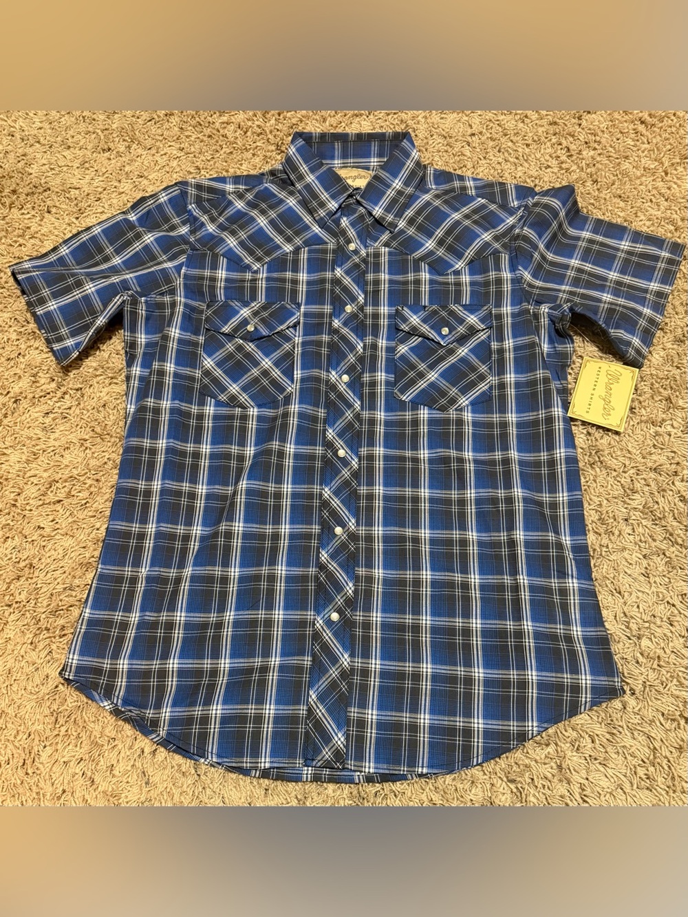 Wrangler® Men's Regular Fit Short Sleeve Western Shirt Size: M